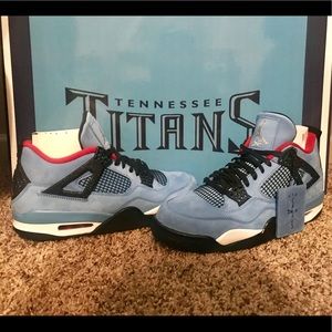 Jordan Retro 4 TRAVIS SCOTT! Limited edition